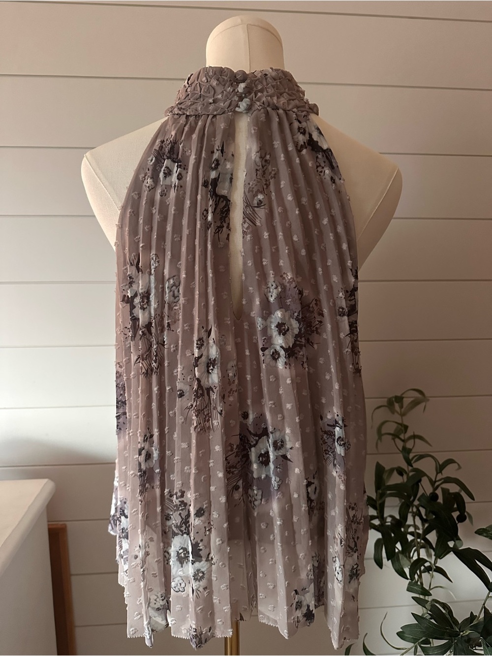 bishop + young Taupe Floral Pleated Halter Top - Picture 3 of 5